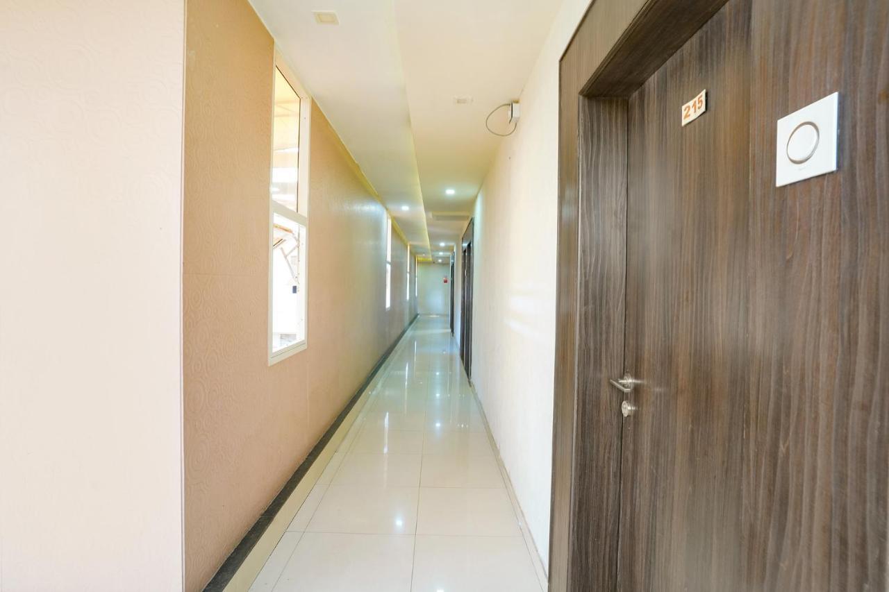 Fabhotel Regent Inn - Nr Skywalk Bridge Pimpri-Chinchwad Eksteriør bilde