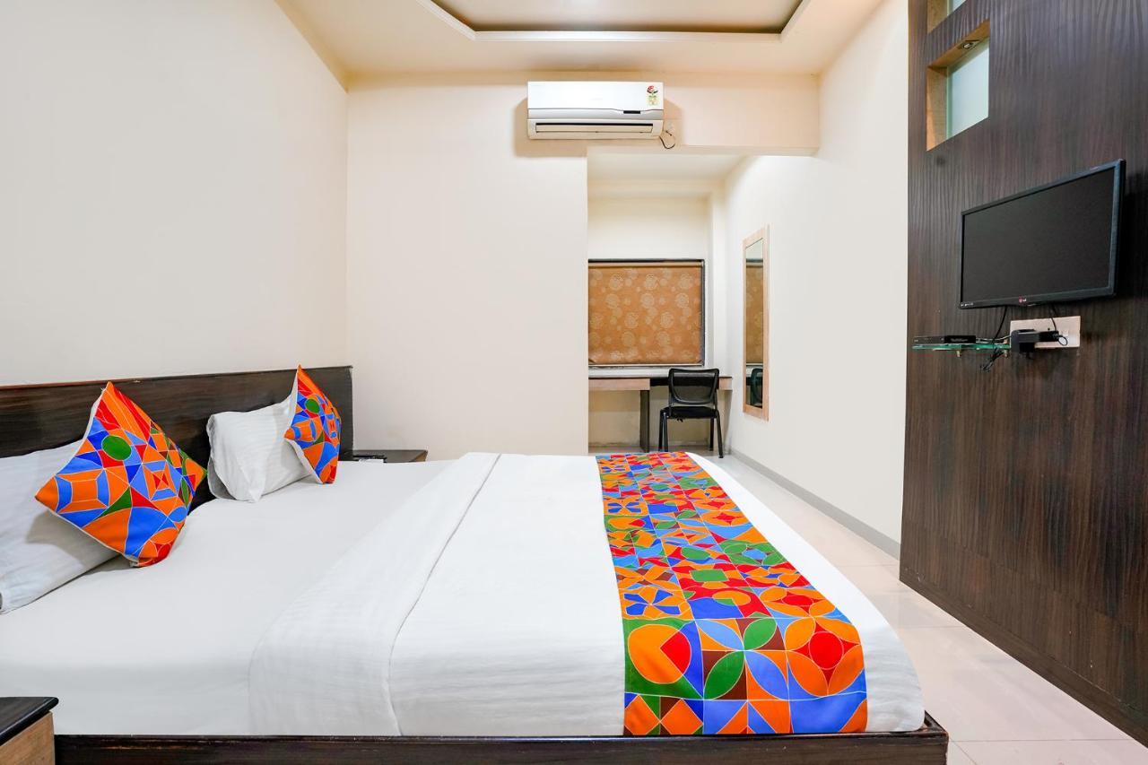 Fabhotel Regent Inn - Nr Skywalk Bridge Pimpri-Chinchwad Eksteriør bilde
