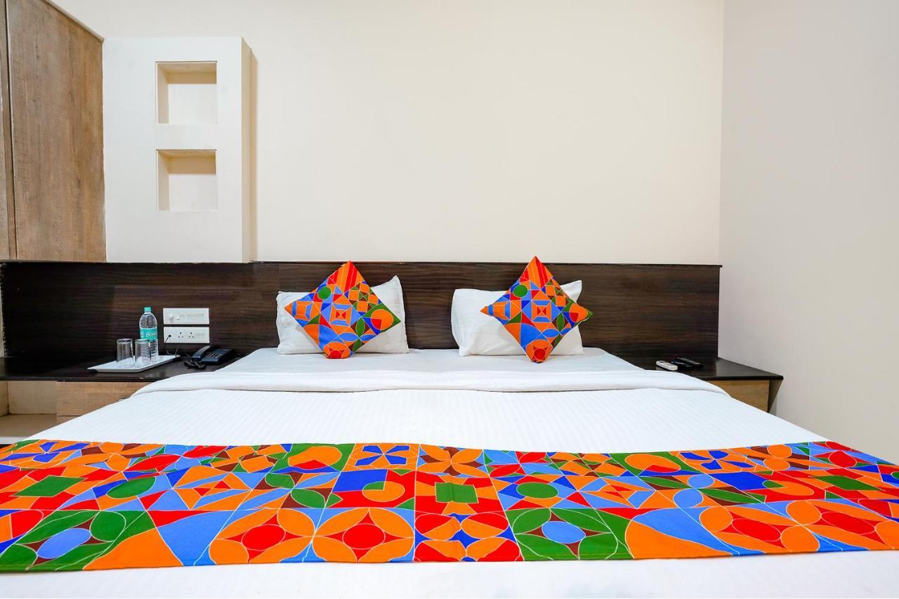 Fabhotel Regent Inn - Nr Skywalk Bridge Pimpri-Chinchwad Eksteriør bilde