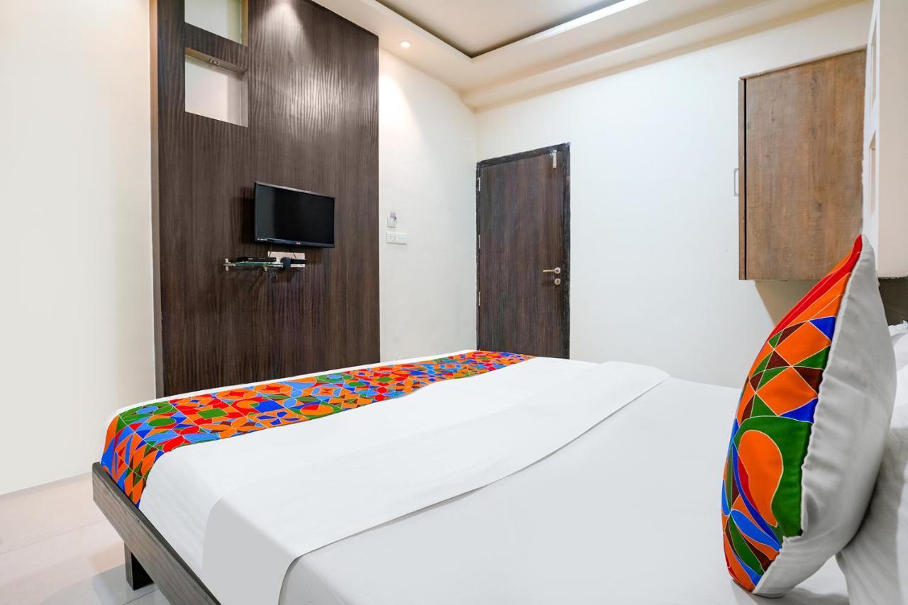 Fabhotel Regent Inn - Nr Skywalk Bridge Pimpri-Chinchwad Eksteriør bilde